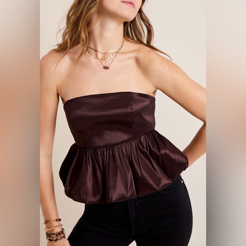 NWT Francesca’s Jen Strapless Bubble Hem Top